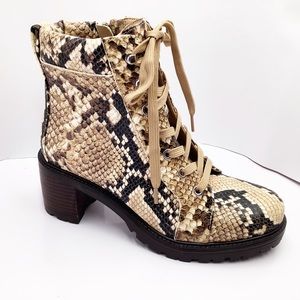 🆕{Vince Camuto} GAVIANA Boots